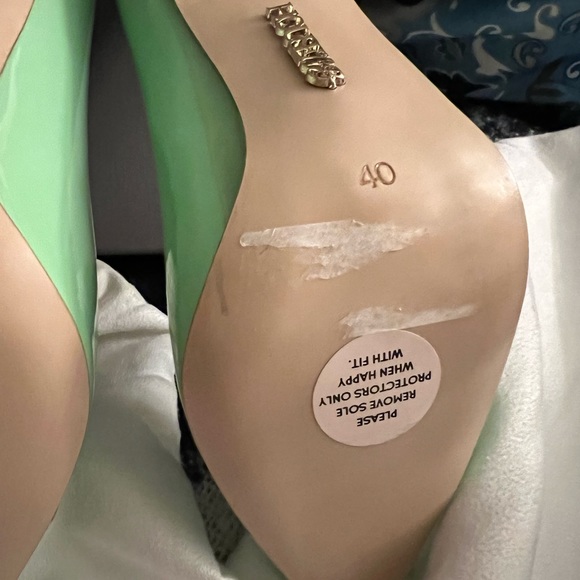 Women Heels a beautiful heel - Picture 2 of 11